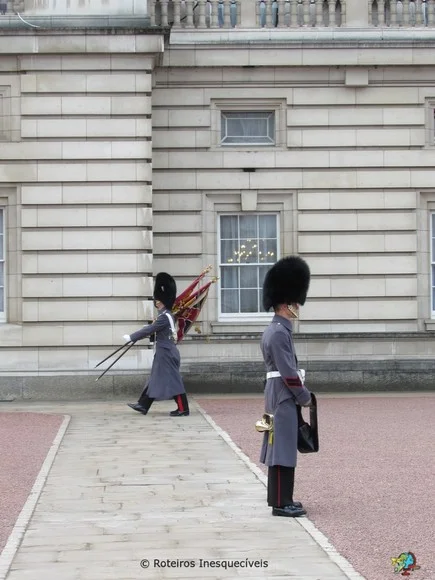 Troca da Guarda - Palacio de Buckingham - Londres - Inglaterra