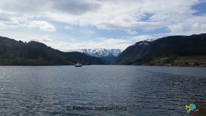 Hardangerfjord - Noruega